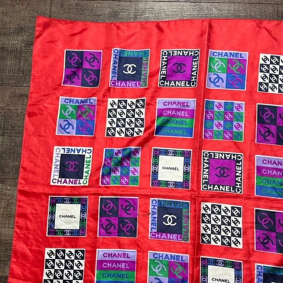 CHANEL Vibrant Red silk Scarf with Multicolor Logo Squares - Picture 4 of 9